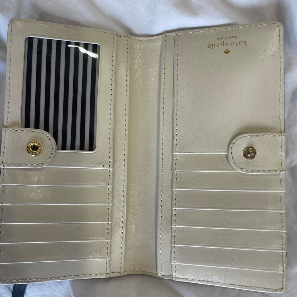 Kate Spade Wallet - Picture 3 of 3